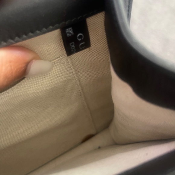 Handbag - Picture 6 of 6